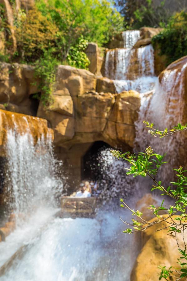 Hotel Matamba, Phantasialand Erlebnishotel Brühl Exteriér fotografie